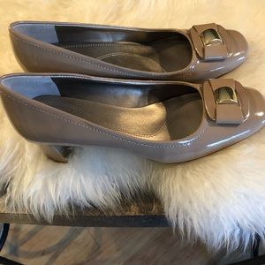 Tan heels size 9